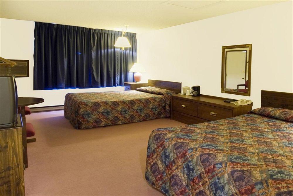 Americas Best Value Inn Laramie Habitación foto