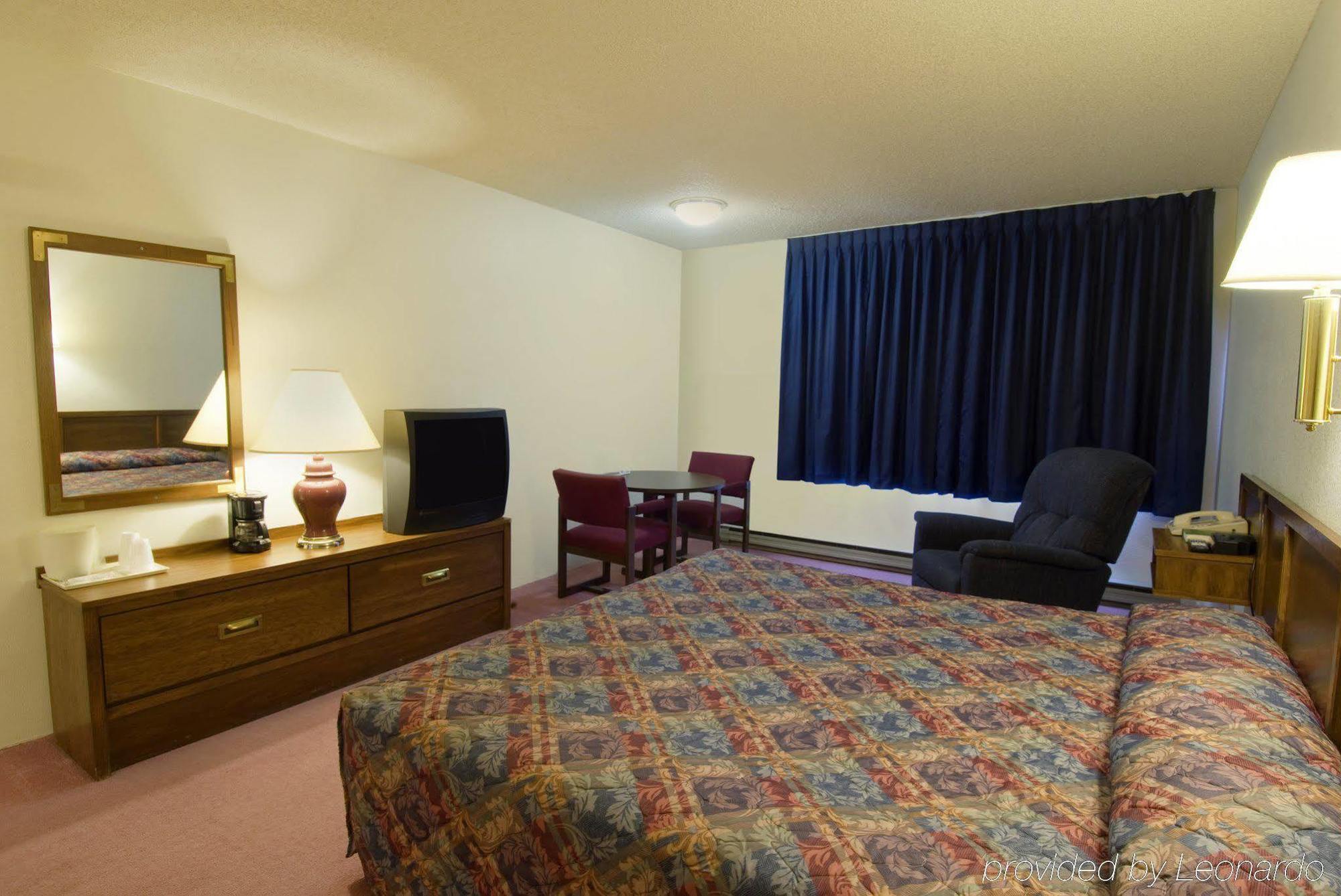 Americas Best Value Inn Laramie Habitación foto